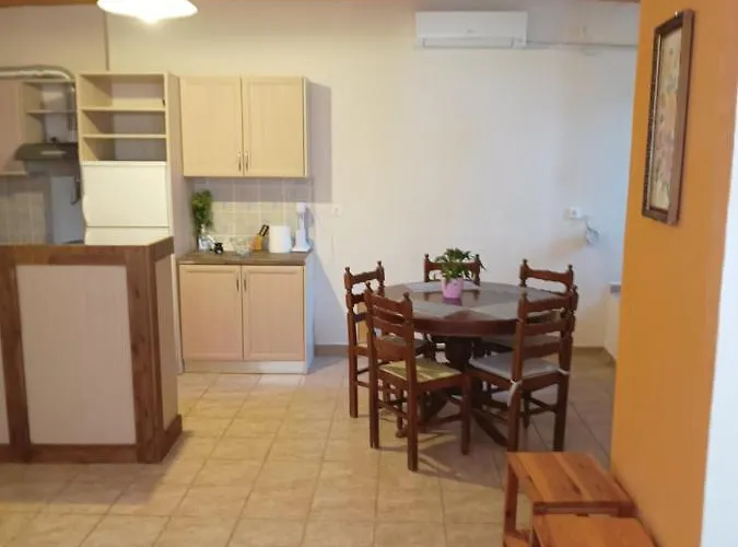 Pyrgospito Exo Nimfion